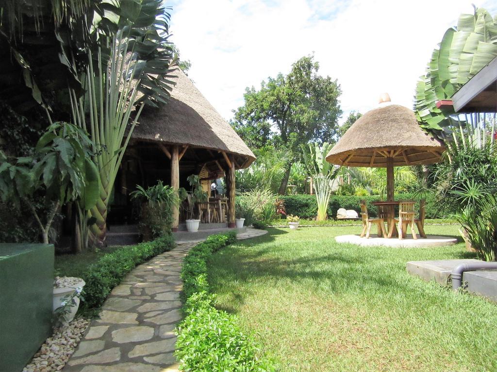 Precious Guesthouse Entebbe Exterior photo